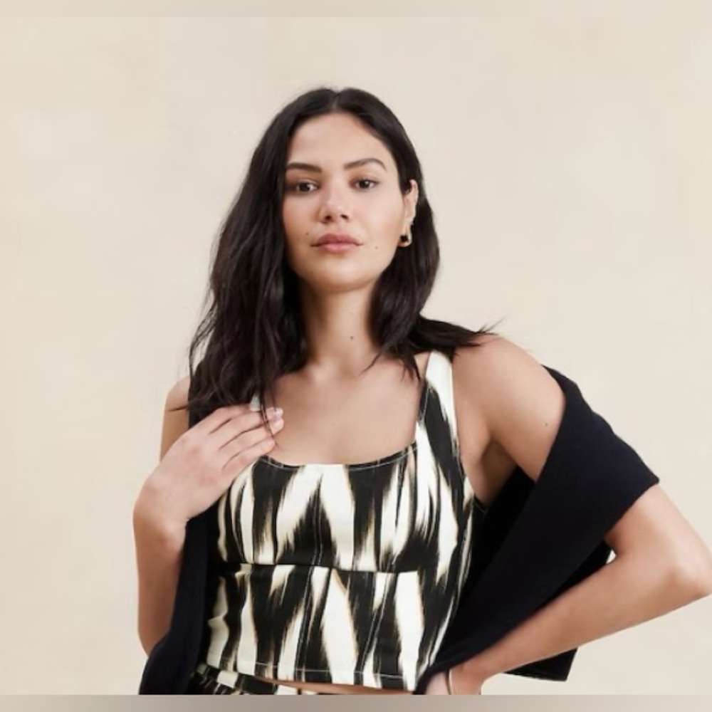 Banana Republic Linen Blend Bustier Crop (Sizes 10 & 12)